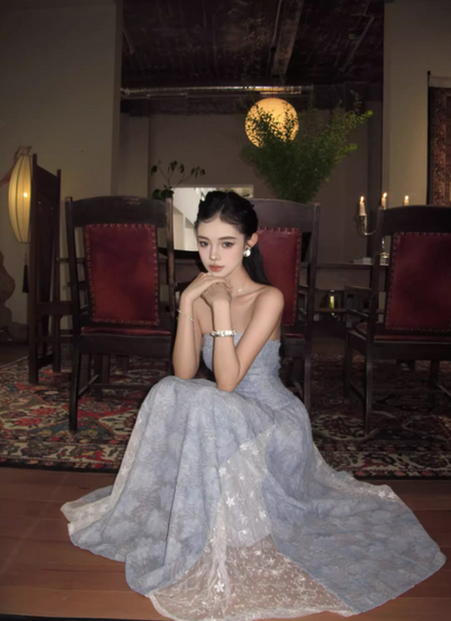 Luxurious Cinched-Waist Lace Splicing Maxi Dress French Style Strapless Blue Floral Printed Long Dress AP1246