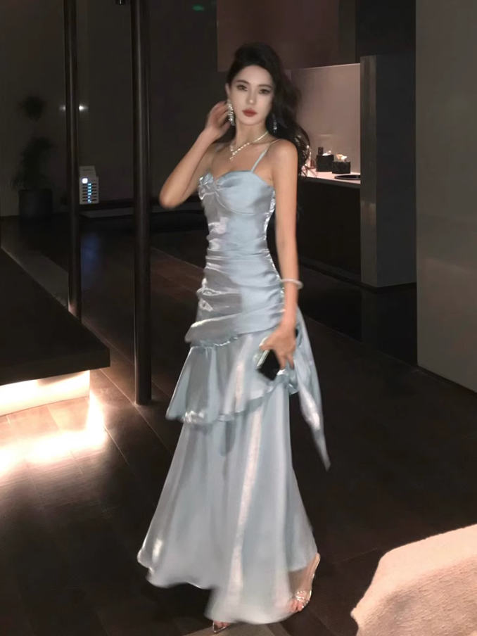 Gorgeous Tiered Hem Sheath Mermaid Maxi Dress Blue Lustrous Fabric Spaghetti Strap Long Dress AP1247