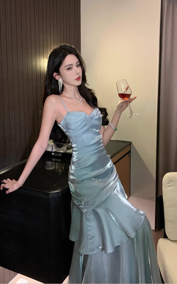 Gorgeous Tiered Hem Sheath Mermaid Maxi Dress Blue Lustrous Fabric Spaghetti Strap Long Dress AP1247