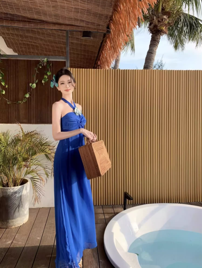 Dramatic Flowy Beachy Outfit Flower Design Maxi Dress Draped Cinched-Waist Halter Long Dress AP1266