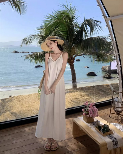 Stunning Crochet-Back Maxi Dress Vogue Spaghetti Strap V-Neck Loose Style Long Dress AP1271