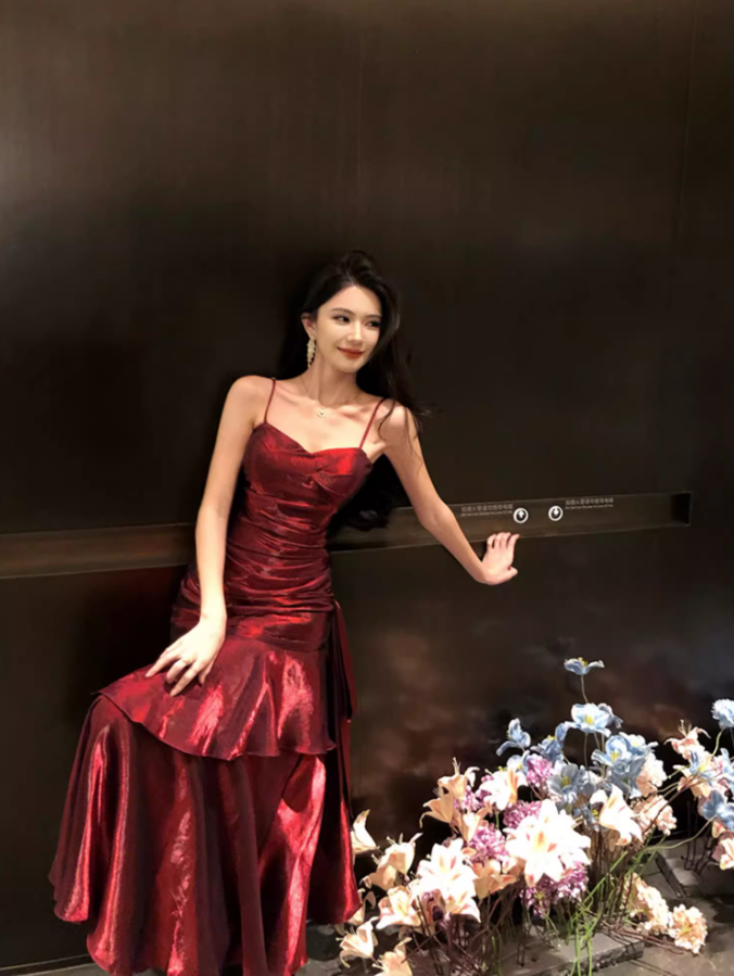 Graceful Red Flowing Feast Party Maxi Dress French Flair Spaghetti Strap Sheen Fabric Long Dress AP1272