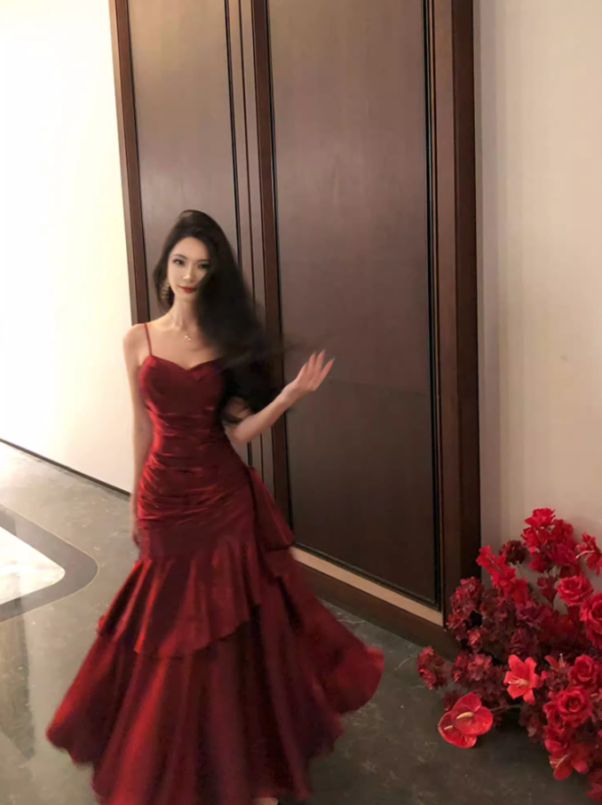 Graceful Red Flowing Feast Party Maxi Dress French Flair Spaghetti Strap Sheen Fabric Long Dress AP1272