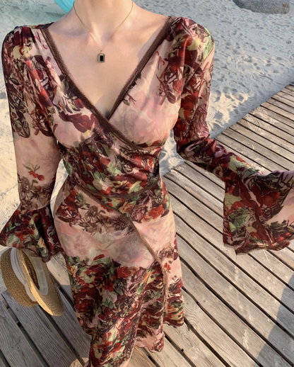 Retro Long Bell-Sleeve Floral Print Maxi Dress Summer Vacays Flowy Deep V-Neck Long Dress AP1285