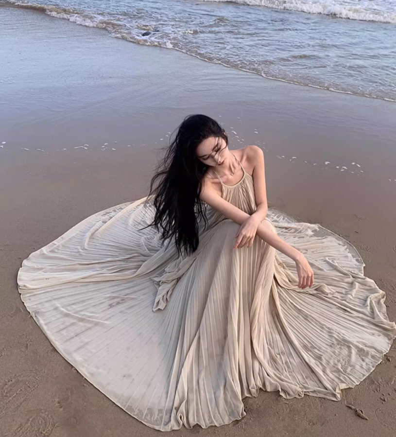 French Tea Dress Pressed Pleat Soft Fabric Flowy Tulle Layered Backless Halter Long Dress AP1293