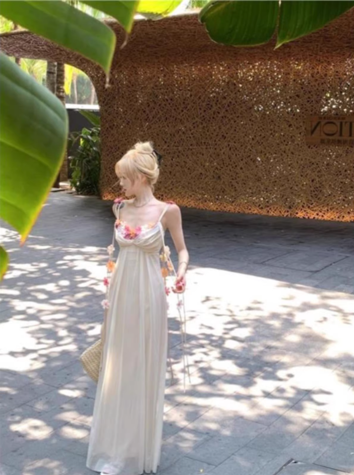 French-Inspired Floral Ornament Maxi Dress Charming Flowy Tulle Overlay Spaghetti Strap Long Dress AP1300