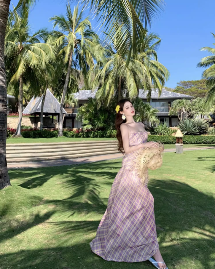 Classical Plaid Cinched-Waist Maxi Dress Chic Beach Getaways A-Line Spaghetti Strap Long Dress AP1318