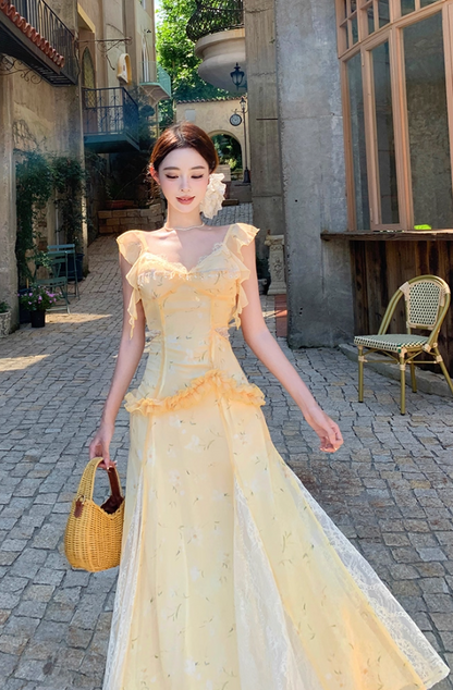 French Style Flutter Strap Ruffles Trimmed Maxi Dress Chic Sheer Lace Splicing Floral Print Backless Long Dress AP1321