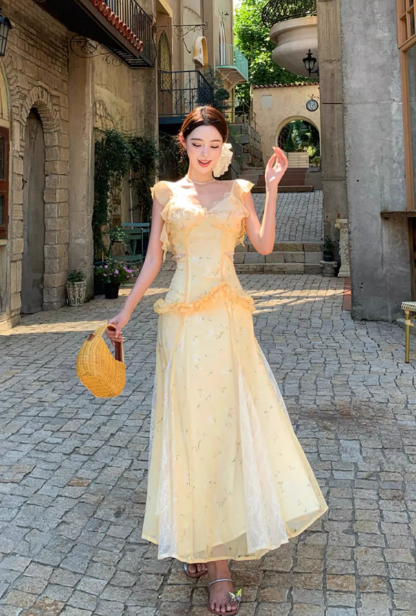 French Style Flutter Strap Ruffles Trimmed Maxi Dress Chic Sheer Lace Splicing Floral Print Backless Long Dress AP1321