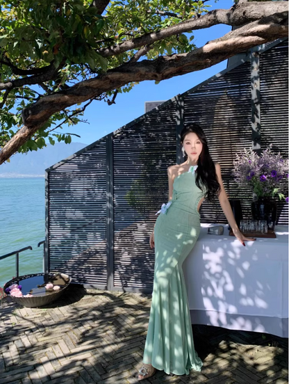 Romantic Green Butterflies Design Sheath Maxi Dress Elegant Coastal Shoots Mermaid Open-Waist Halter Long Dress AP1340