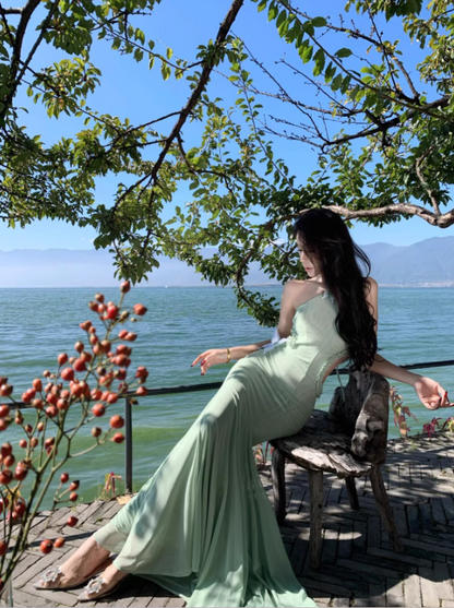Romantic Green Butterflies Design Sheath Maxi Dress Elegant Coastal Shoots Mermaid Open-Waist Halter Long Dress AP1340