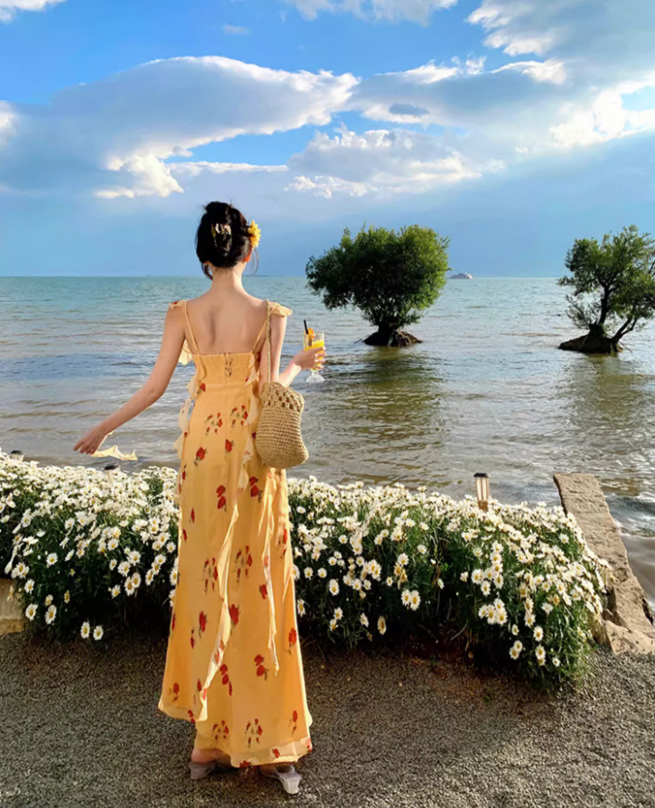 Graceful Flutter Spaghetti Strap Flowers Print Maxi Dress Vogue Square Neck Long Dress AP1342