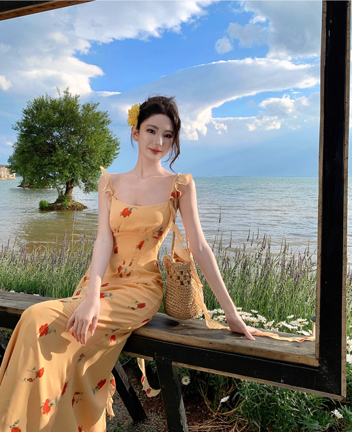 Graceful Flutter Spaghetti Strap Flowers Print Maxi Dress Vogue Square Neck Long Dress AP1342