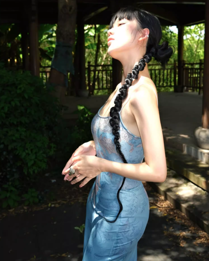 Retro Blue Floral Print Spaghetti Strap Maxi Dress Chic Square Neck Coastal Shoots Sheath Long Dress AP1343