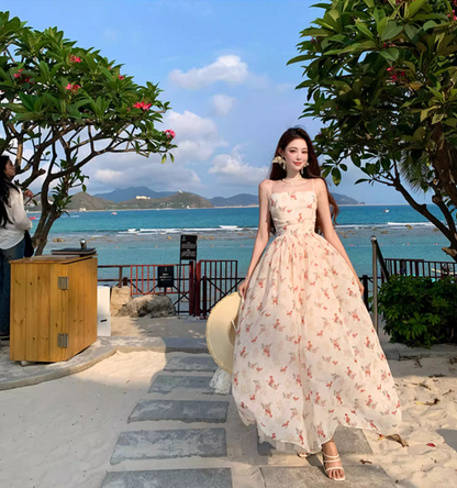 Vogue White Floral Print Flowy Maxi Dress Vintage Cinched-Waist Coastal Shoots Spaghetti Strap Long Dress AP1348