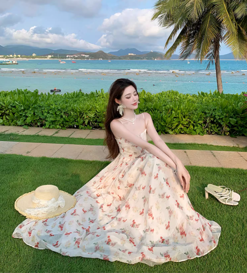 Vogue White Floral Print Flowy Maxi Dress Vintage Cinched-Waist Coastal Shoots Spaghetti Strap Long Dress AP1348