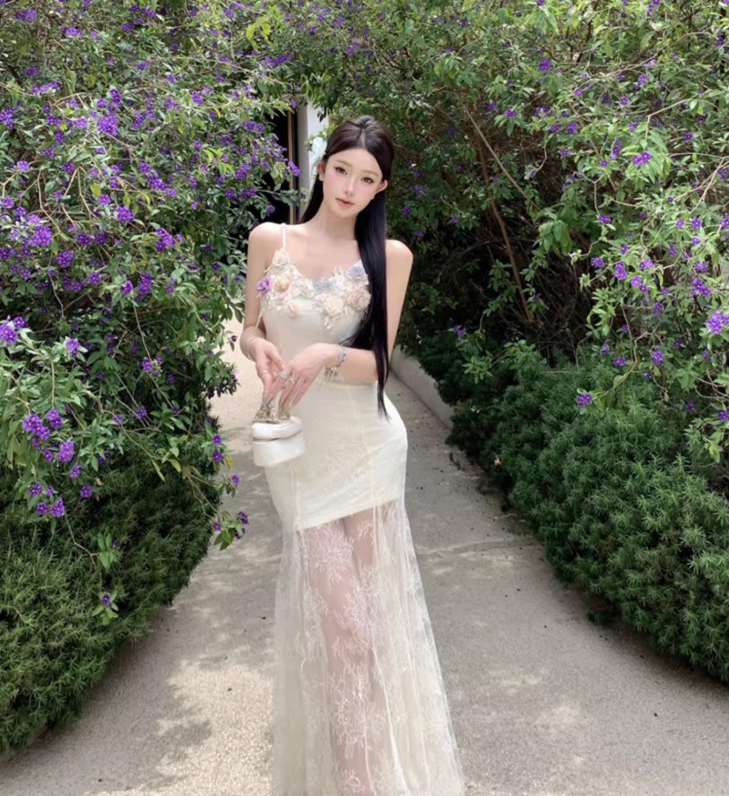 Alluring Stereo Flowers White Flowy Maxi Dress Romantic Cinched-Waist Sheer Tulle Overlay Spaghetti Strap Long Dress AP1349