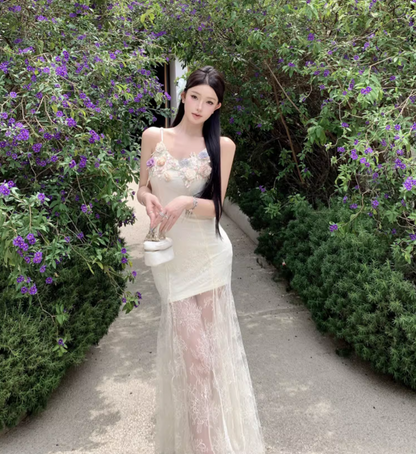 Alluring Stereo Flowers White Flowy Maxi Dress Romantic Cinched-Waist Sheer Tulle Overlay Spaghetti Strap Long Dress AP1349