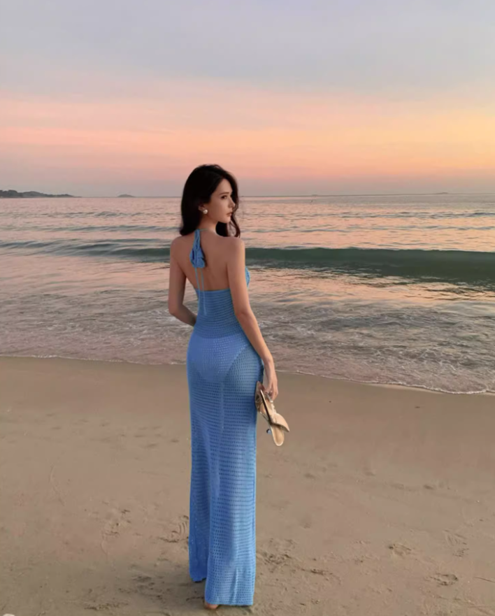 Fashionable Y2K Island Beach Blue Maxi Dress Chic Coastal Shoots Open-Knit Mermaid Halter Long Dress AP1357