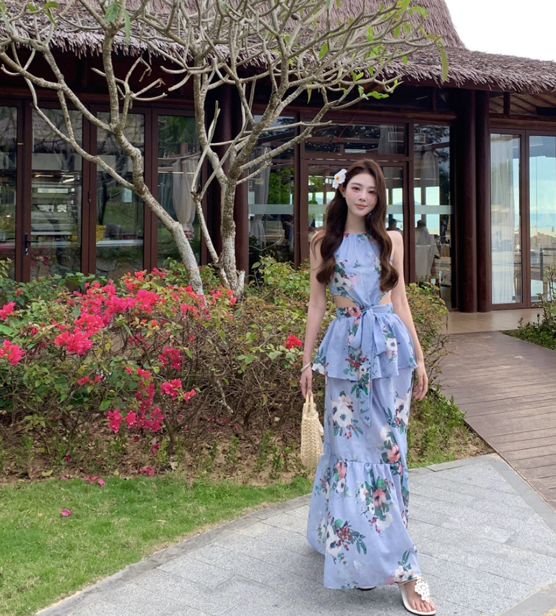 Romantic Floral Print Blue Flowy Maxi Dress Novelty Cutout Waist Sleeveless Tiered Long Dress AP1360