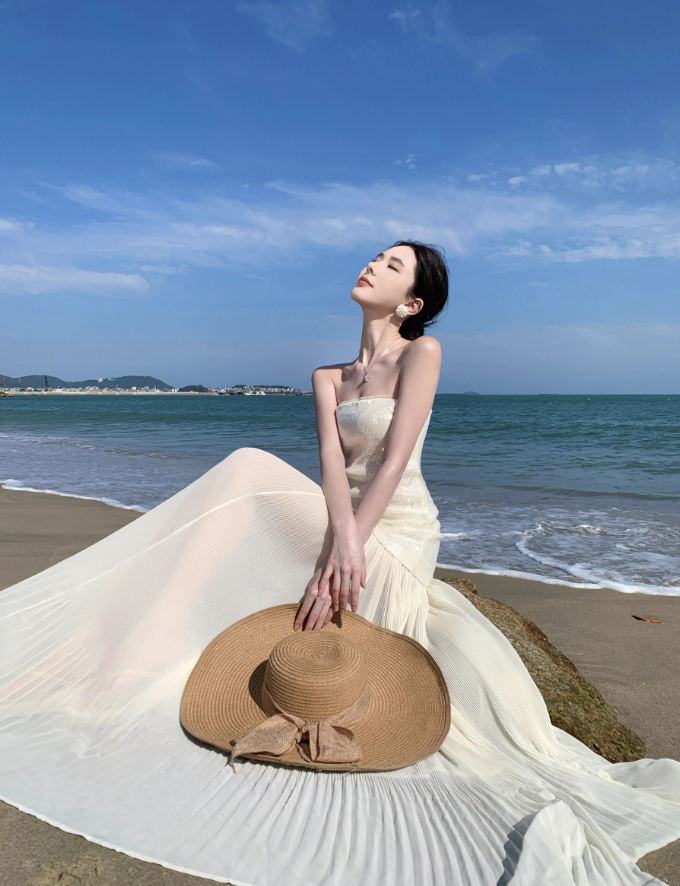 Elegant Sparkly Sequins Strapless Maxi Dress Novelty Pressed Pleat Splicing Sheer Tulle Long Dress AP1365