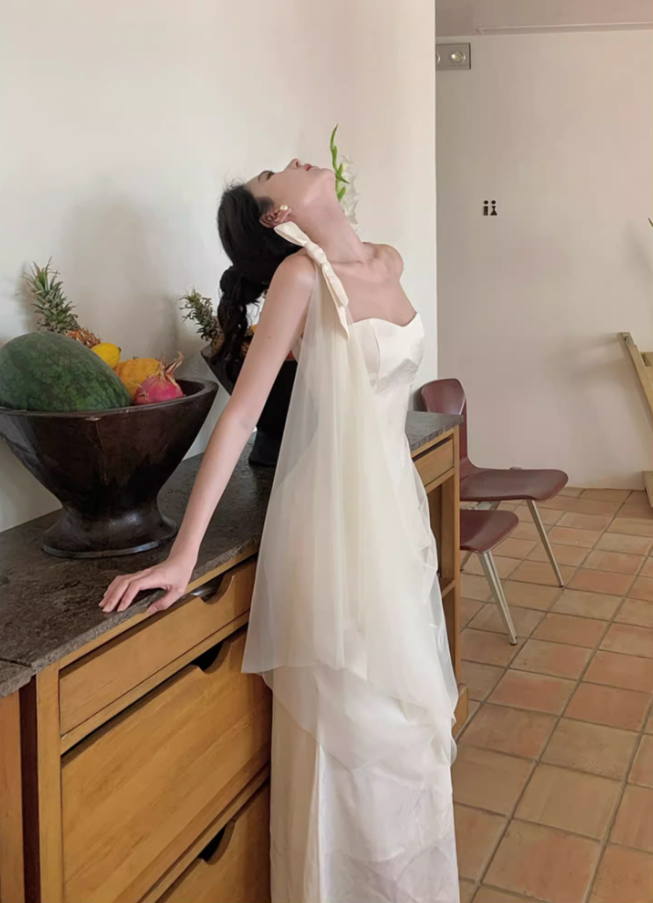 Graceful Sheer Tulle Splicing Maxi Dress Niche Sheath Open-Waist Flowy Mesh Trimmed Long Dress AP1368