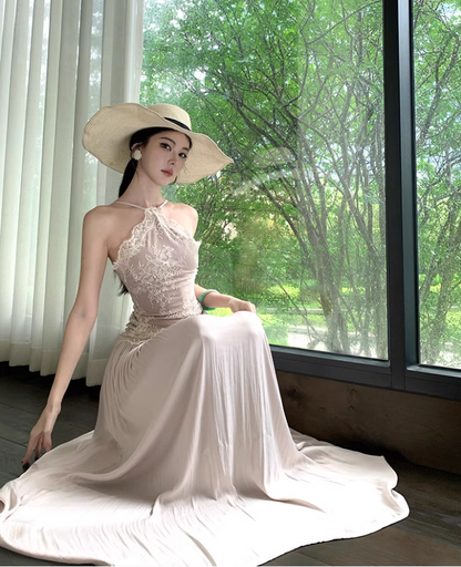 Graceful Applique Lace Trimmed Maxi Dress Chic Adjustable Spaghetti Strap Natural Pleat Long Dress AP1382