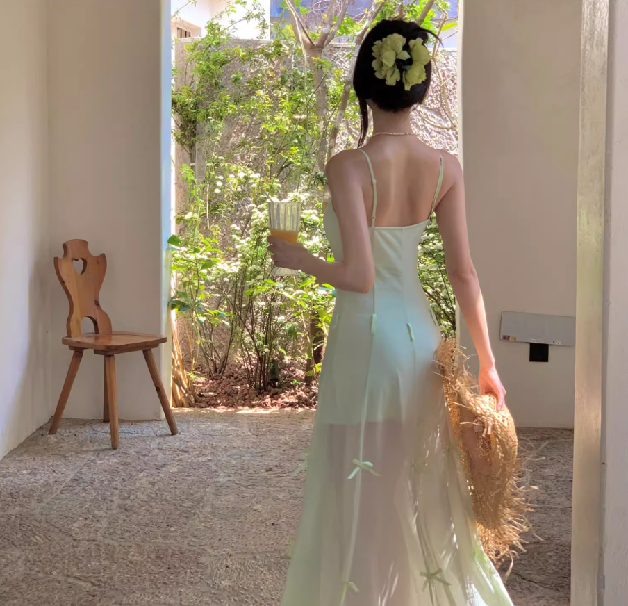 Dreamy Bow-Knot Design Spaghetti Strap Maxi Dress Classical Nature Shoots Flowy Tulle Overlay Long Dress AP1392