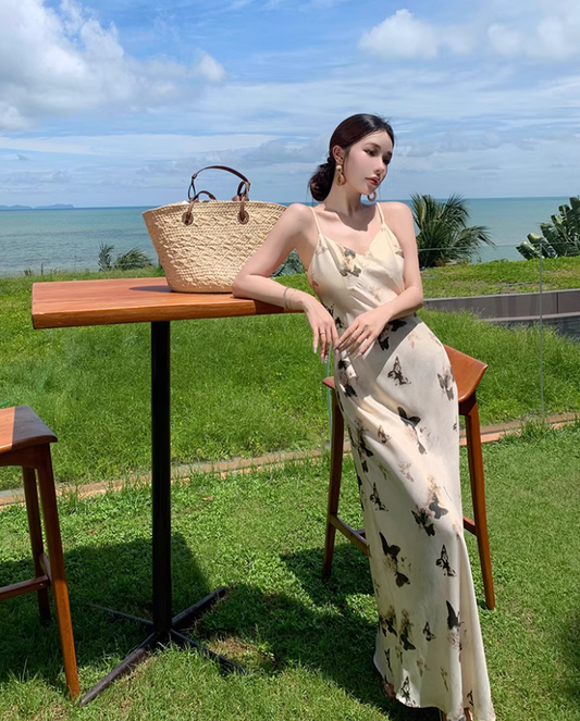 Romantic Soft Fabric Spaghetti Strap Maxi Dress Luxurious Butterflies Print Nature Shoots Long Dress AP1395