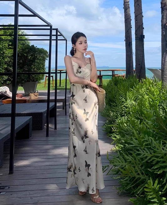 Romantic Soft Fabric Spaghetti Strap Maxi Dress Luxurious Butterflies Print Nature Shoots Long Dress AP1395