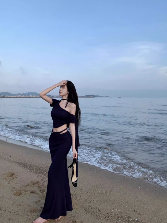 Sexy Navy Blue Two-Piece Set One-Shoulder Maxi Dress Chic Beach Vacays Asymmetric Neck Crop Top Mermaid Long Dress AP1405
