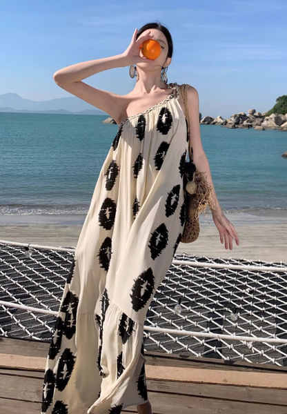 Avant-Garde One-Shoulder Boho Style Print Maxi Dress Chic Vacays Asymmetric Neck Loose Fit Long Dress AP1408