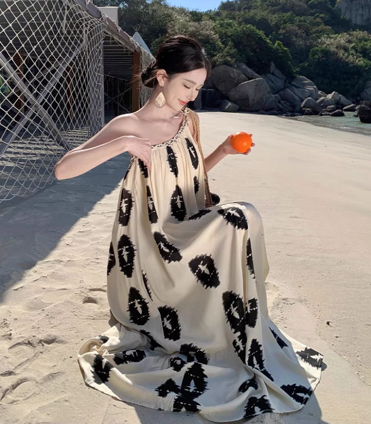 Avant-Garde One-Shoulder Boho Style Print Maxi Dress Chic Vacays Asymmetric Neck Loose Fit Long Dress AP1408