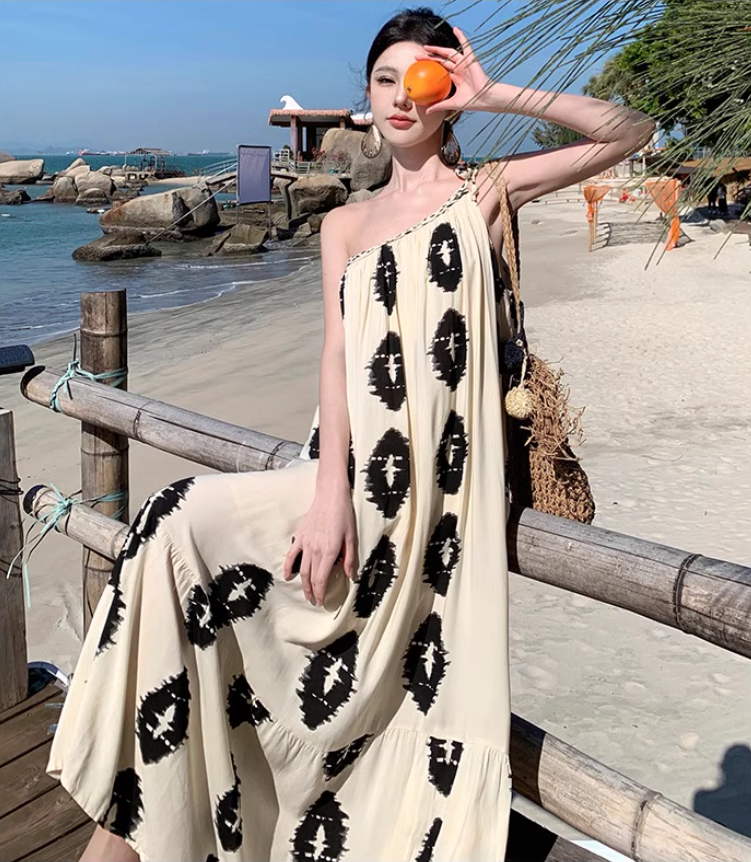 Avant-Garde One-Shoulder Boho Style Print Maxi Dress Chic Vacays Asymmetric Neck Loose Fit Long Dress AP1408