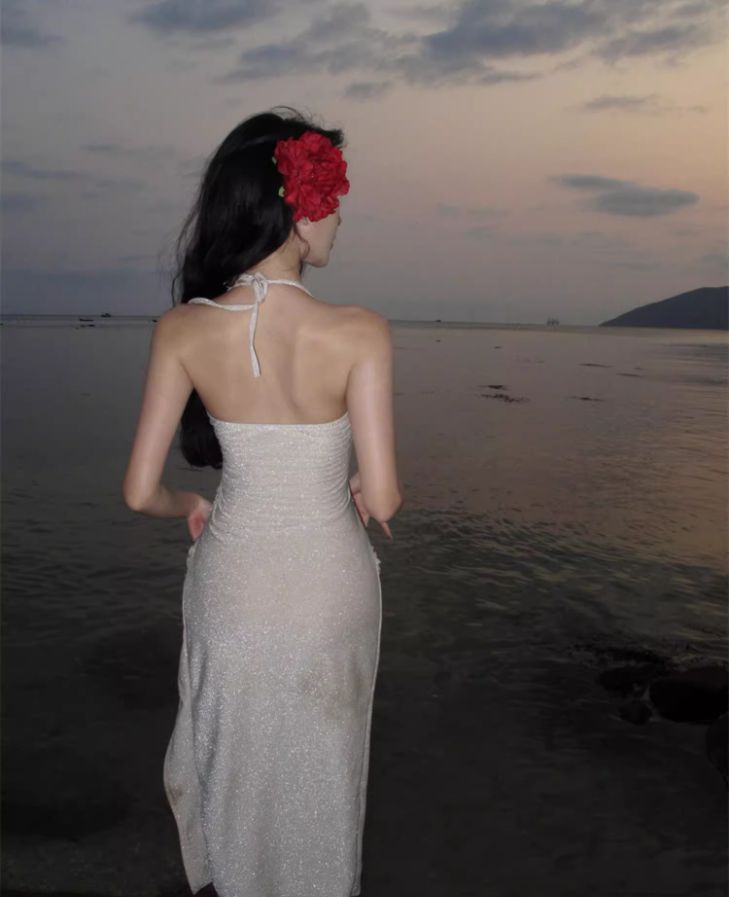 Alluring Glitter Sequins Open-Waist Midi Dress Chic Bodycon Backless Mermaid High-Slit Halter Long Dress AP1413