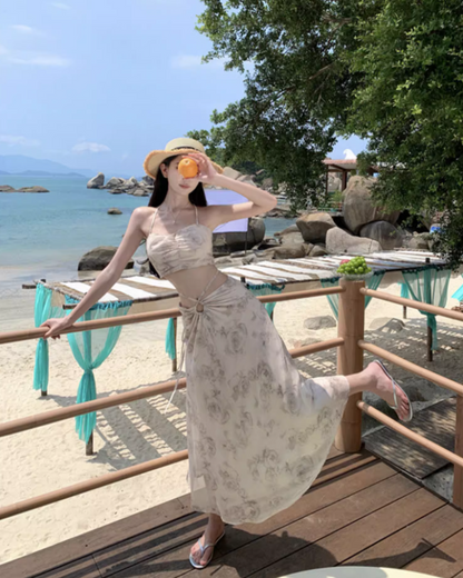 Charming Two-Piece Set Floral Print Maxi Dress Fashion Flowy Cutout Top Tie-Back Halter Long Dress AP1416