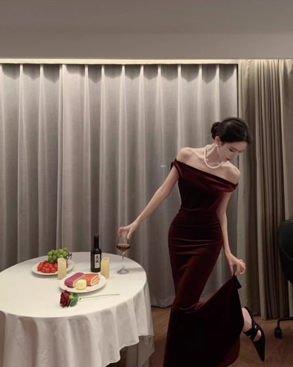 Graceful Asymmetric Neckline Velvet Mermaid Maxi Dress Classical Red Sheath Feast Long Dress AP1420