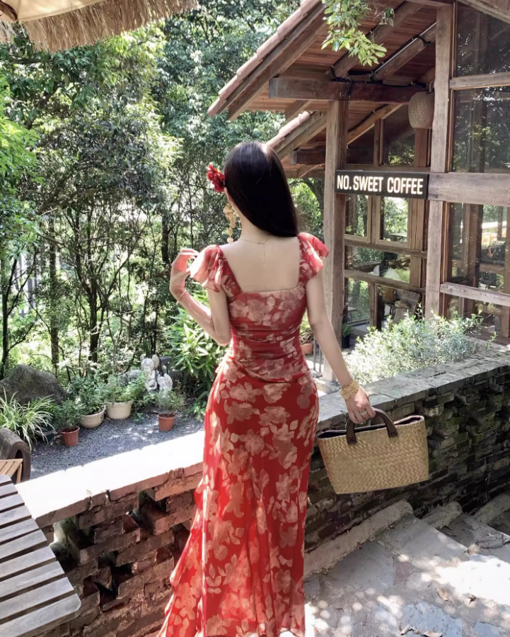Alluring Square Neck Floral Print Maxi Dress Chic Red Flutter Short Sleeve Draped Slit Long Dress AP1421