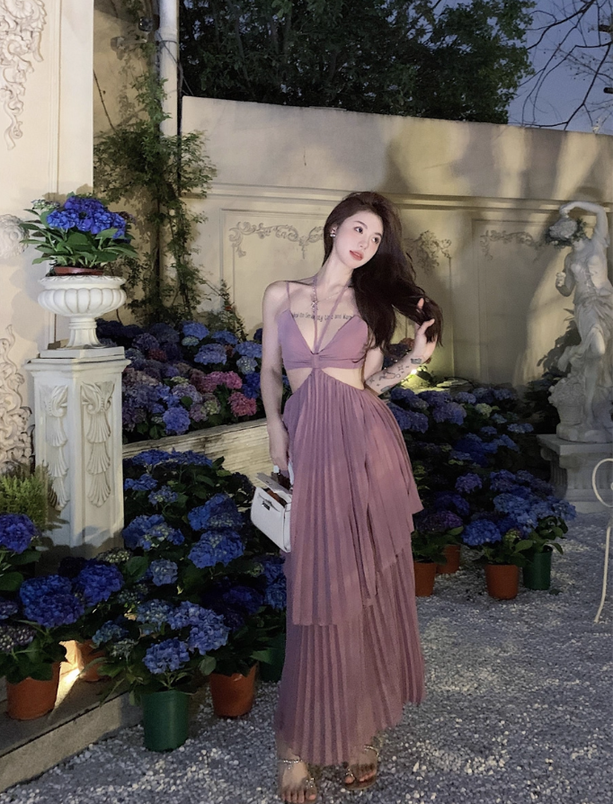 Charming Purple Pressed Pleat Maxi Dress Niche Open-Waist Spaghetti Strap Flowy Long Dress AP1431