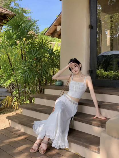 Chic Two-Piece Set Ruffles Hem Island Vacation Maxi Dress Retro Flowy Crop Top Lace-Trimmed Long Dress AP1445