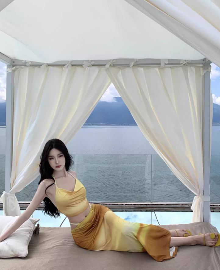 Chic Hot Girls Yellow Ombre Two-Piece Maxi Dress Vibrant Mermaid Cowl Neck Crop Top Backless Halter Long Dress AP1452