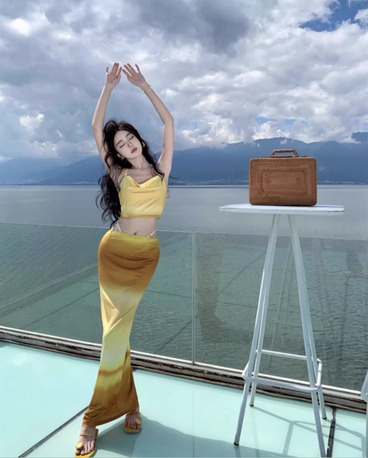 Chic Hot Girls Yellow Ombre Two-Piece Maxi Dress Vibrant Mermaid Cowl Neck Crop Top Backless Halter Long Dress AP1452