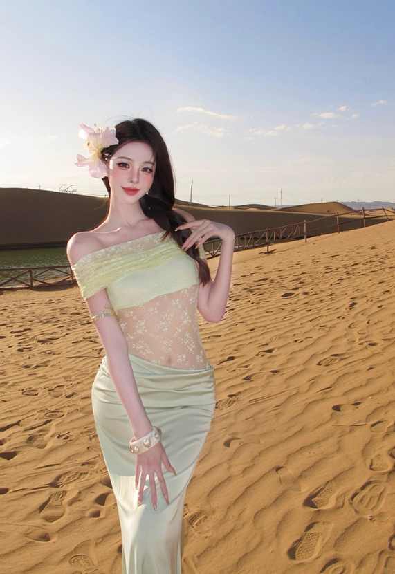 Charming Off-Shoulder Lace Splicing Cowl Neck Maxi Dress Vibrant Hot Girls Bodycon Lustrous Fabric Mermaid Long Dress AP1453