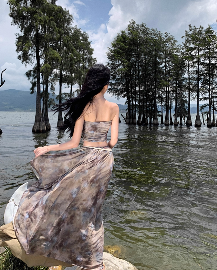 Exquisite High-Waisted Tie-Dye Flowy Maxi Dress Chic Two-Piece Scenic Vacays Bandeau Crop Top Long Dress AP1468