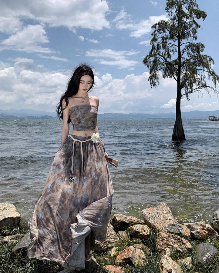 Exquisite High-Waisted Tie-Dye Flowy Maxi Dress Chic Two-Piece Scenic Vacays Bandeau Crop Top Long Dress AP1468