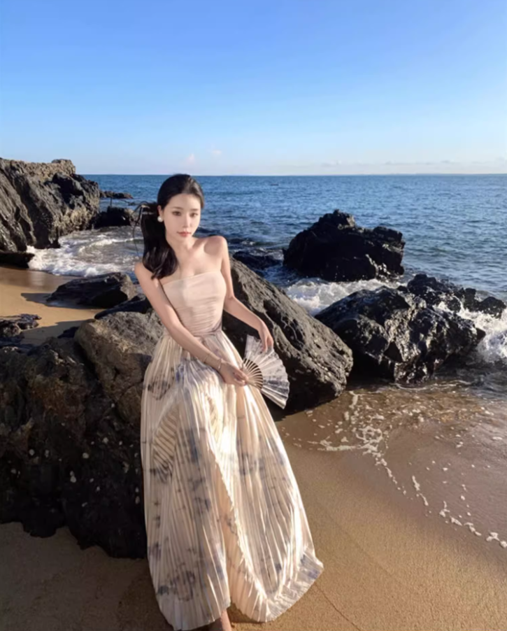 Gorgeous Pressed Pleat Hem Flowy Maxi Dress Retro Scenic Vacays Soft Fabric Cinched-Waist Long Dress AP1469