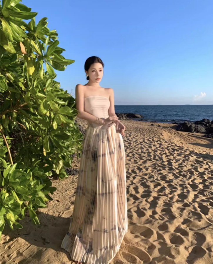 Gorgeous Pressed Pleat Hem Flowy Maxi Dress Retro Scenic Vacays Soft Fabric Cinched-Waist Long Dress AP1469