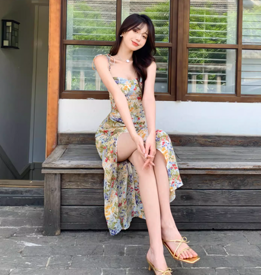Chic Floral Print Island Vacation High-Slit Maxi Dress Vintage Gathered Adjustable Spaghetti Strap Long Dress AP1472