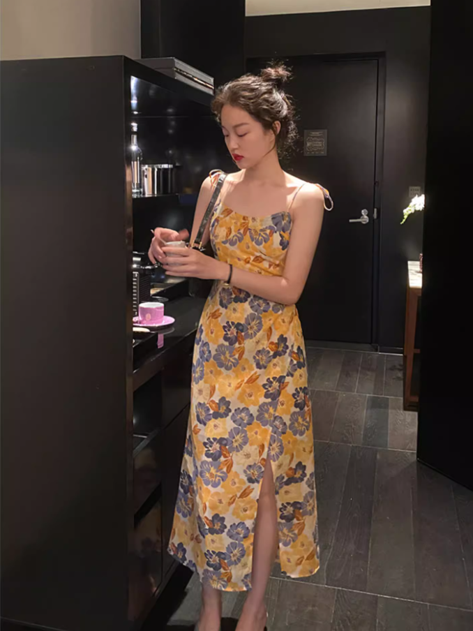 French Style Floral Print High-Slit Maxi Dress Classical Island Vacation Adjustable Spaghetti Strap Long Dress AP1473