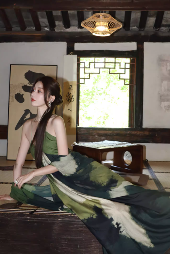 Vogue Ink Wash Gradient Bamboo-Green Maxi Dress With Stole Vintage Spaghetti Strap East Elegance Long Dress AP1479